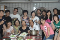 561526_635077339835986_944616073_n